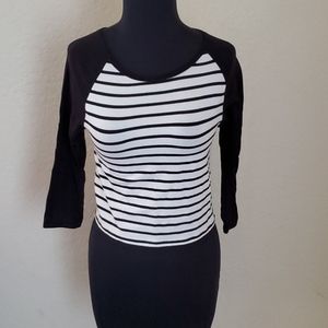 Forever 21 stripe crop raglan M